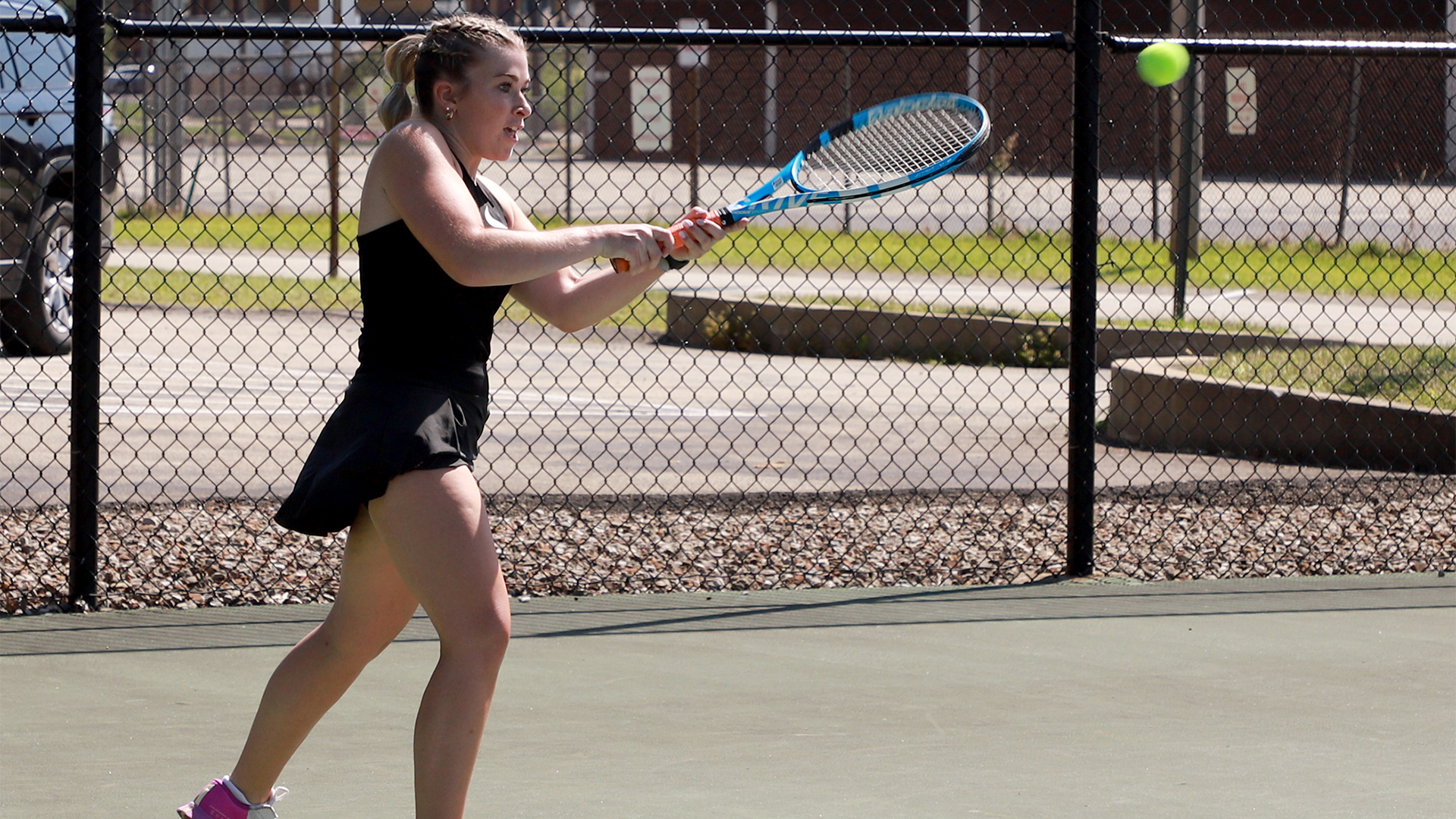 Julia Piatt secured wins in the No. 1 doubles and No. 2 singles spots. Photo by Robert Cifone.